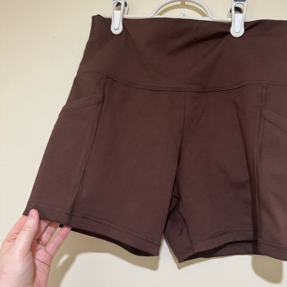 Women's Aerie Offline Brown Gym Activewear Workout Shorts with Pockets Size L - Picture 6 of 15